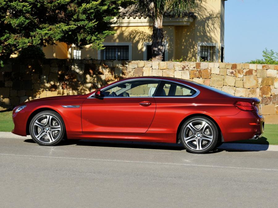  BMW 650i Coupe 2011 года  (фото 4 из 16)